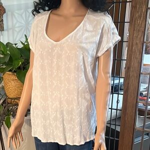 NWOT DEMOCRACY TOP WHITE